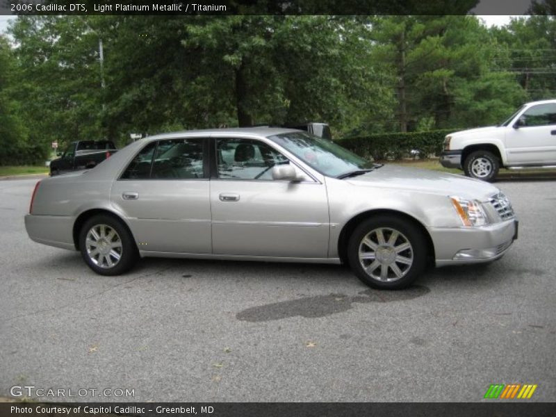 Light Platinum Metallic / Titanium 2006 Cadillac DTS
