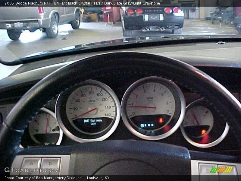 Brilliant Black Crystal Pearl / Dark Slate Gray/Light Graystone 2005 Dodge Magnum R/T