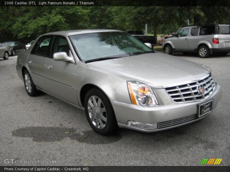 Light Platinum Metallic / Titanium 2006 Cadillac DTS