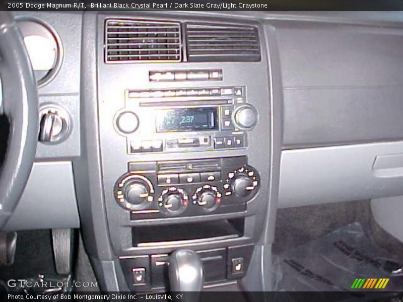 Brilliant Black Crystal Pearl / Dark Slate Gray/Light Graystone 2005 Dodge Magnum R/T
