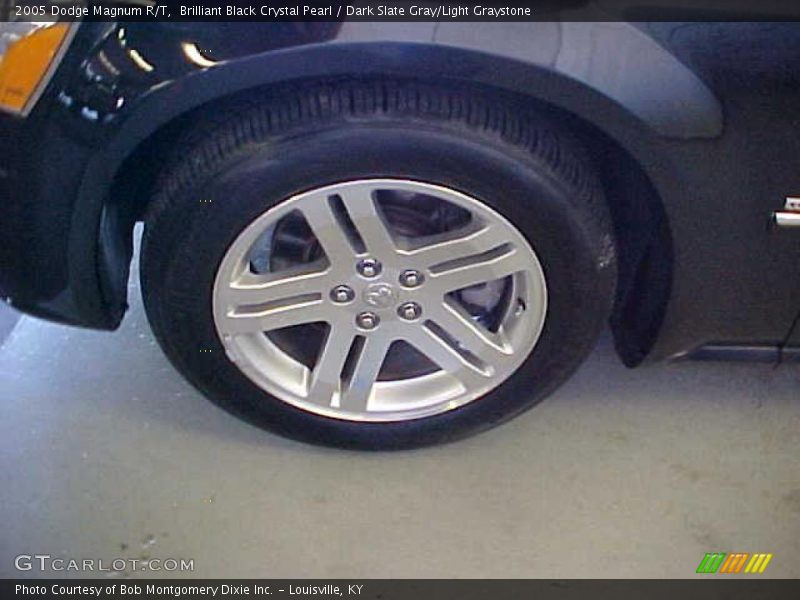 Brilliant Black Crystal Pearl / Dark Slate Gray/Light Graystone 2005 Dodge Magnum R/T