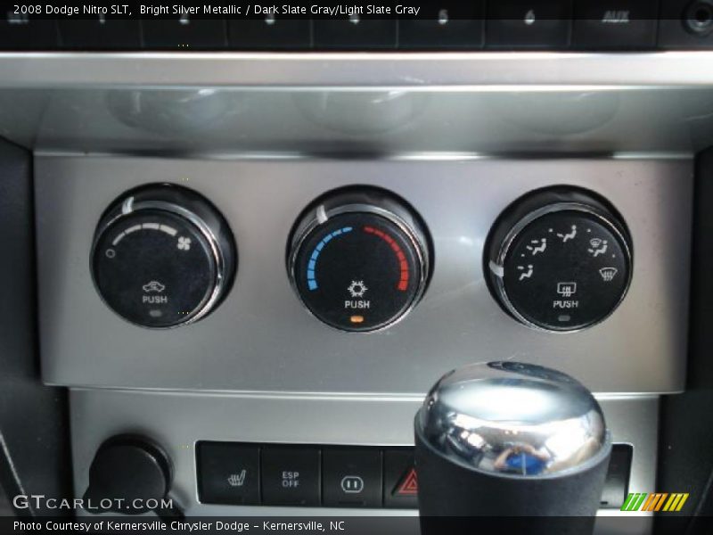 Bright Silver Metallic / Dark Slate Gray/Light Slate Gray 2008 Dodge Nitro SLT