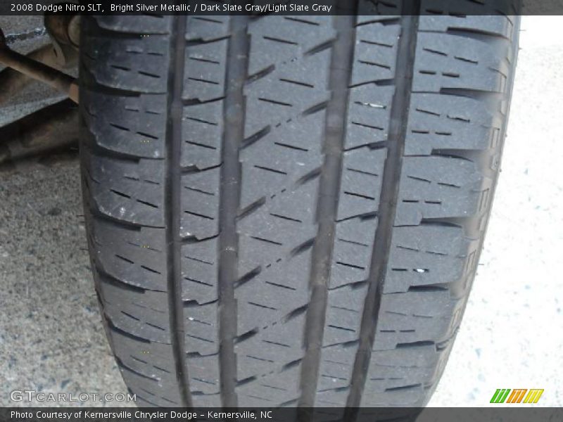 Bright Silver Metallic / Dark Slate Gray/Light Slate Gray 2008 Dodge Nitro SLT
