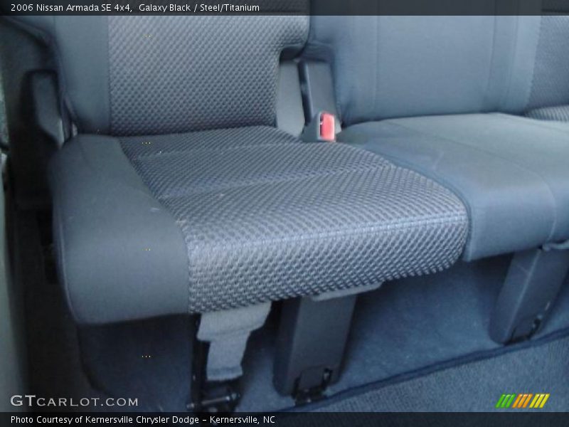 Galaxy Black / Steel/Titanium 2006 Nissan Armada SE 4x4