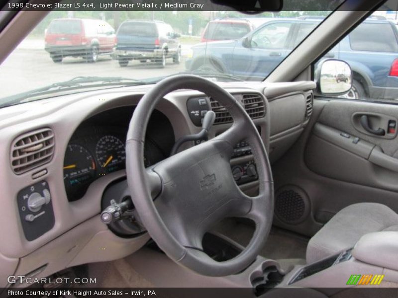 Light Pewter Metallic / Medium Gray 1998 Chevrolet Blazer LS 4x4