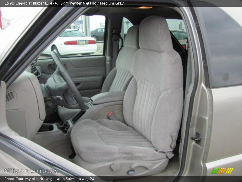 Light Pewter Metallic / Medium Gray 1998 Chevrolet Blazer LS 4x4