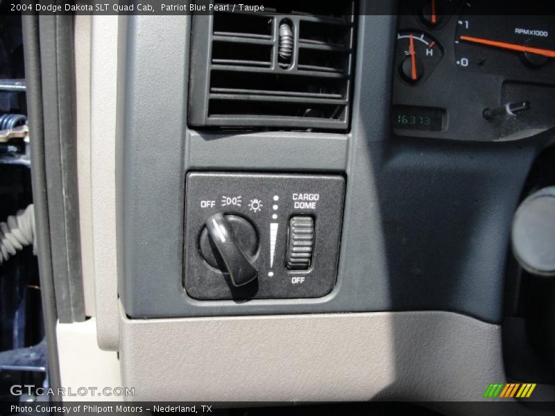 Patriot Blue Pearl / Taupe 2004 Dodge Dakota SLT Quad Cab