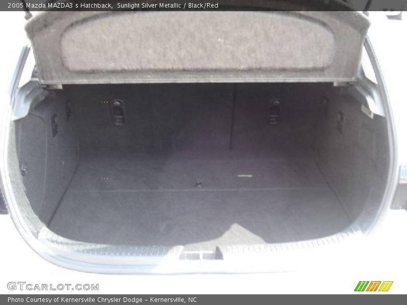 Sunlight Silver Metallic / Black/Red 2005 Mazda MAZDA3 s Hatchback