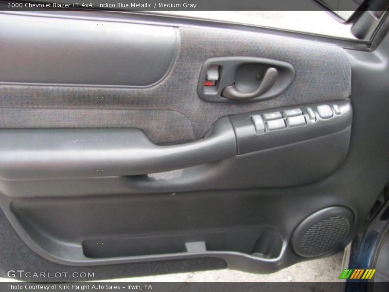 Indigo Blue Metallic / Medium Gray 2000 Chevrolet Blazer LT 4x4