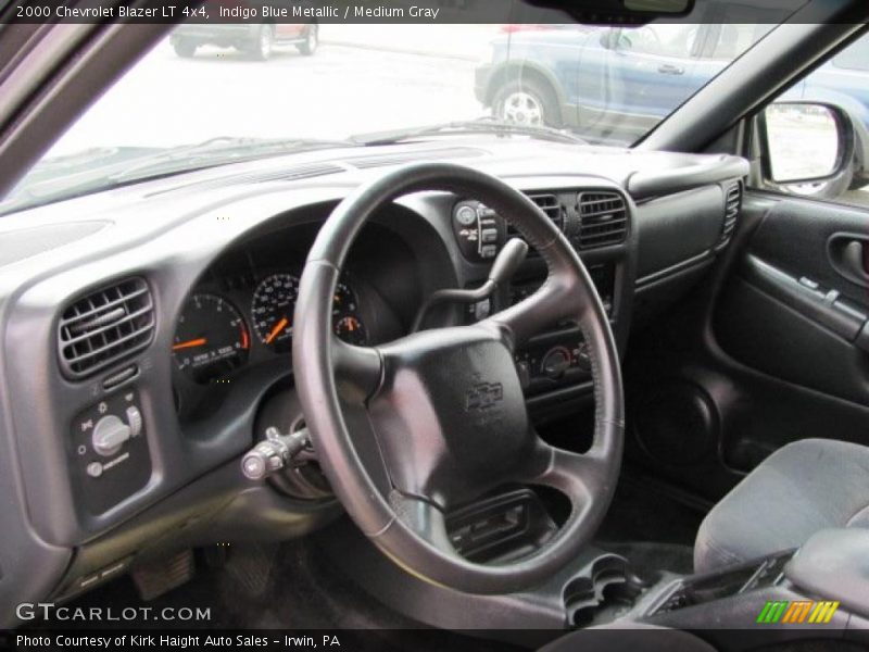 Indigo Blue Metallic / Medium Gray 2000 Chevrolet Blazer LT 4x4