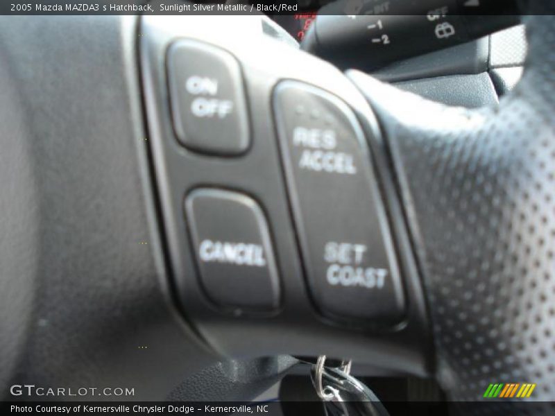Sunlight Silver Metallic / Black/Red 2005 Mazda MAZDA3 s Hatchback