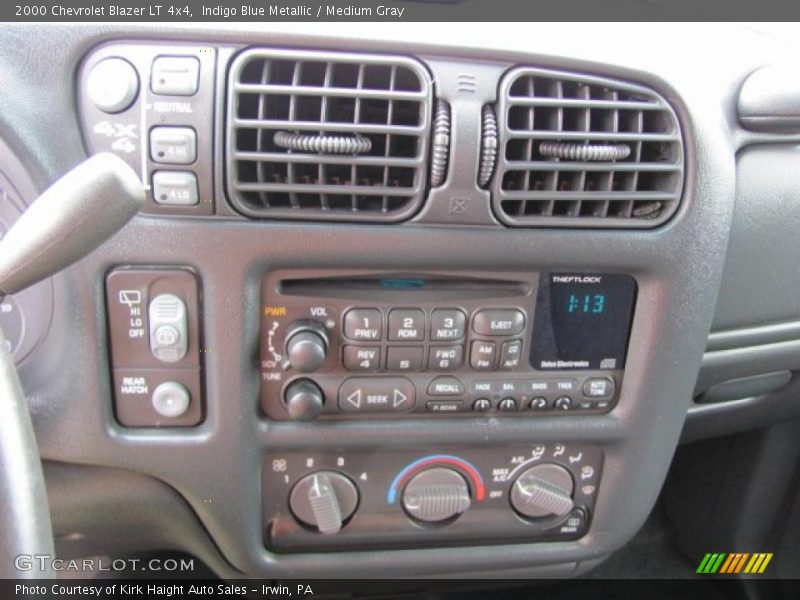 Indigo Blue Metallic / Medium Gray 2000 Chevrolet Blazer LT 4x4