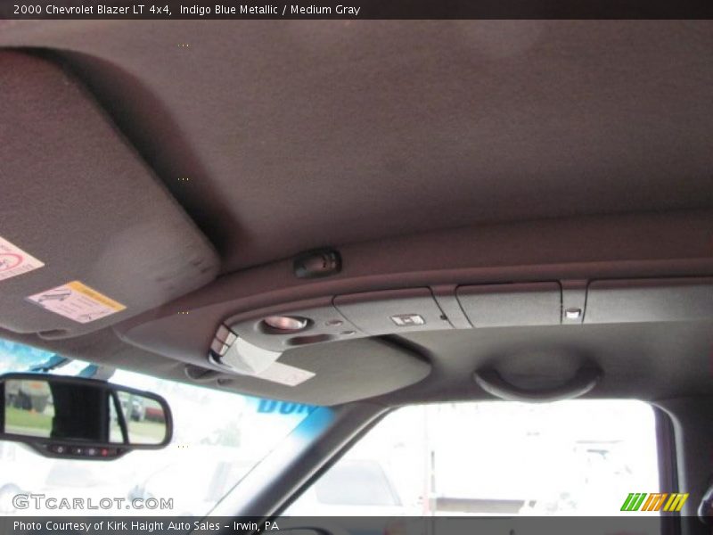 Indigo Blue Metallic / Medium Gray 2000 Chevrolet Blazer LT 4x4
