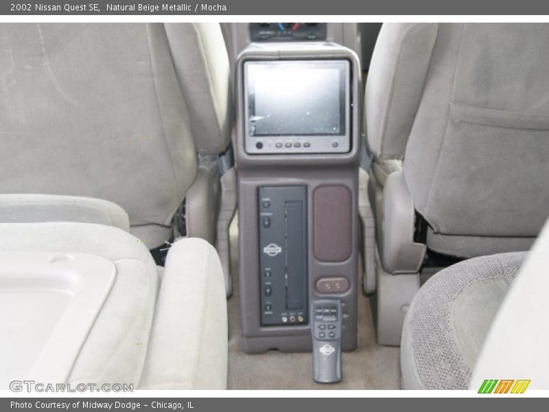 Natural Beige Metallic / Mocha 2002 Nissan Quest SE