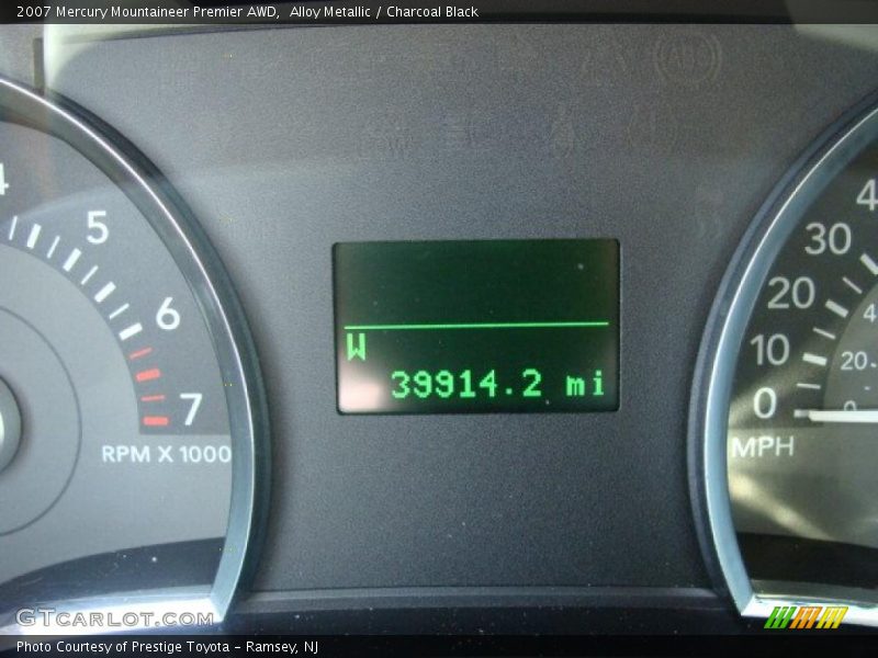 Alloy Metallic / Charcoal Black 2007 Mercury Mountaineer Premier AWD