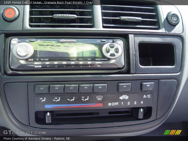 Granada Black Pearl Metallic / Gray 1996 Honda Civic LX Sedan