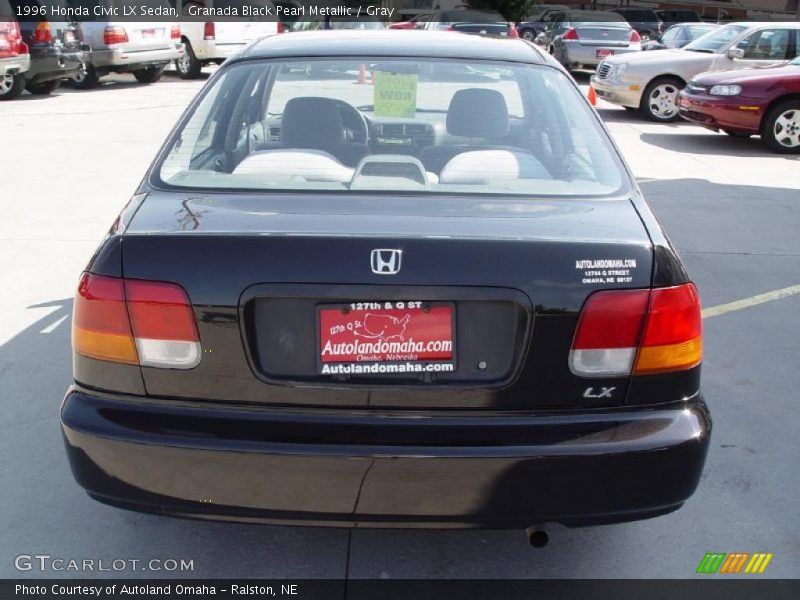 Granada Black Pearl Metallic / Gray 1996 Honda Civic LX Sedan