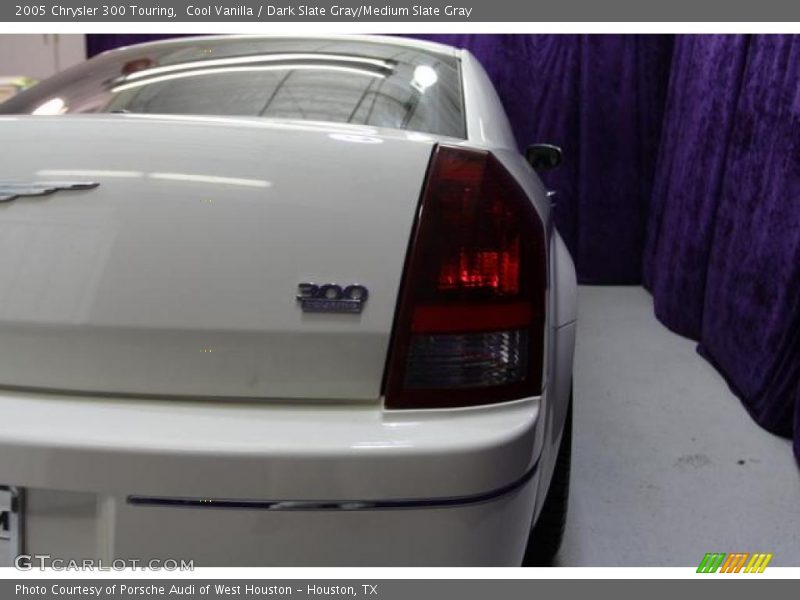 Cool Vanilla / Dark Slate Gray/Medium Slate Gray 2005 Chrysler 300 Touring