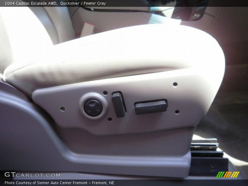 Quicksilver / Pewter Gray 2004 Cadillac Escalade AWD