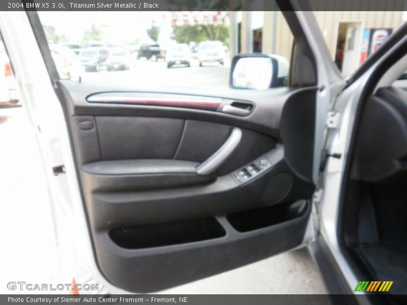 Titanium Silver Metallic / Black 2004 BMW X5 3.0i