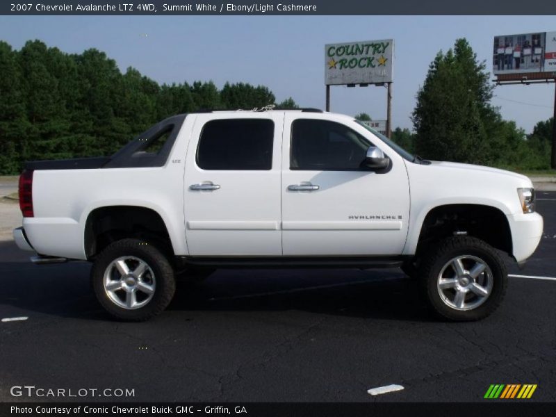 Summit White / Ebony/Light Cashmere 2007 Chevrolet Avalanche LTZ 4WD