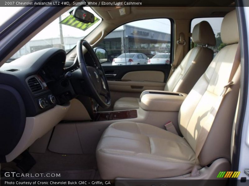 Summit White / Ebony/Light Cashmere 2007 Chevrolet Avalanche LTZ 4WD