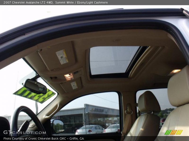 Summit White / Ebony/Light Cashmere 2007 Chevrolet Avalanche LTZ 4WD