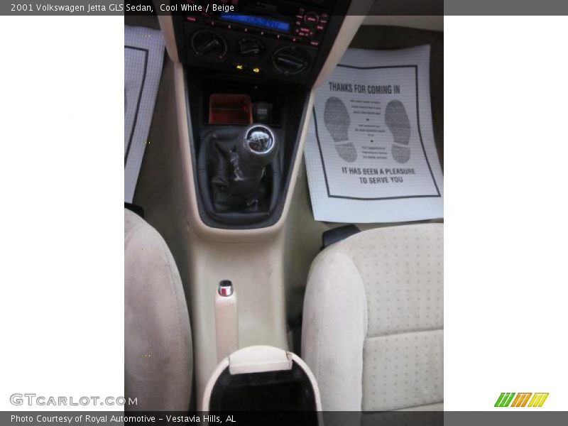 Cool White / Beige 2001 Volkswagen Jetta GLS Sedan