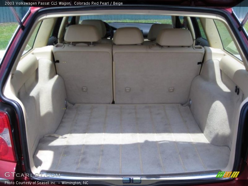 Colorado Red Pearl / Beige 2003 Volkswagen Passat GLS Wagon