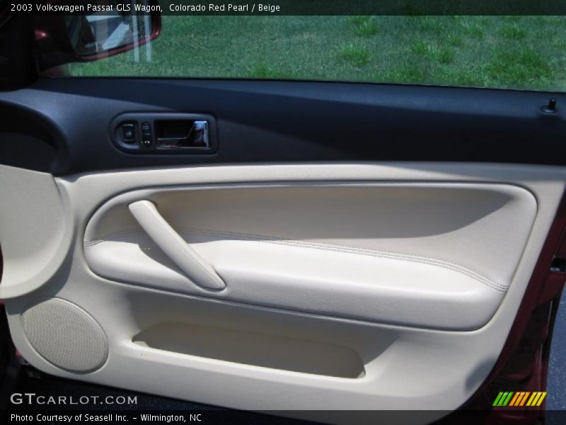 Colorado Red Pearl / Beige 2003 Volkswagen Passat GLS Wagon