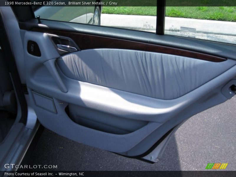 Brilliant Silver Metallic / Grey 1998 Mercedes-Benz E 320 Sedan