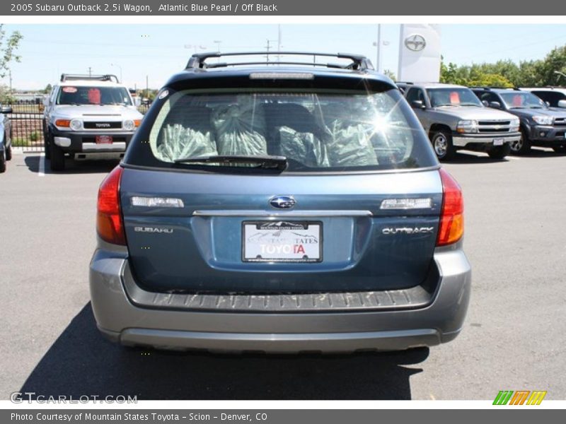 Atlantic Blue Pearl / Off Black 2005 Subaru Outback 2.5i Wagon