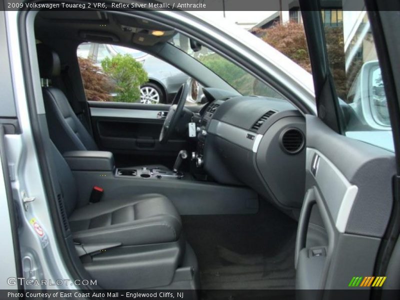 Reflex Silver Metallic / Anthracite 2009 Volkswagen Touareg 2 VR6