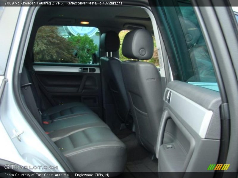 Reflex Silver Metallic / Anthracite 2009 Volkswagen Touareg 2 VR6