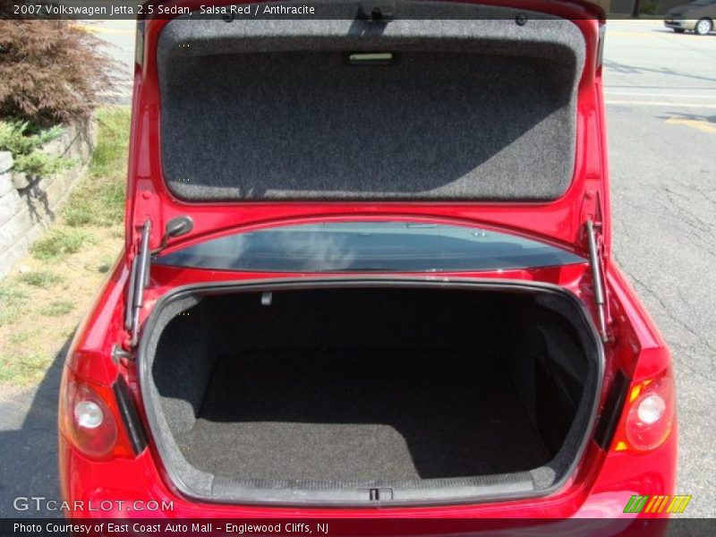 Salsa Red / Anthracite 2007 Volkswagen Jetta 2.5 Sedan