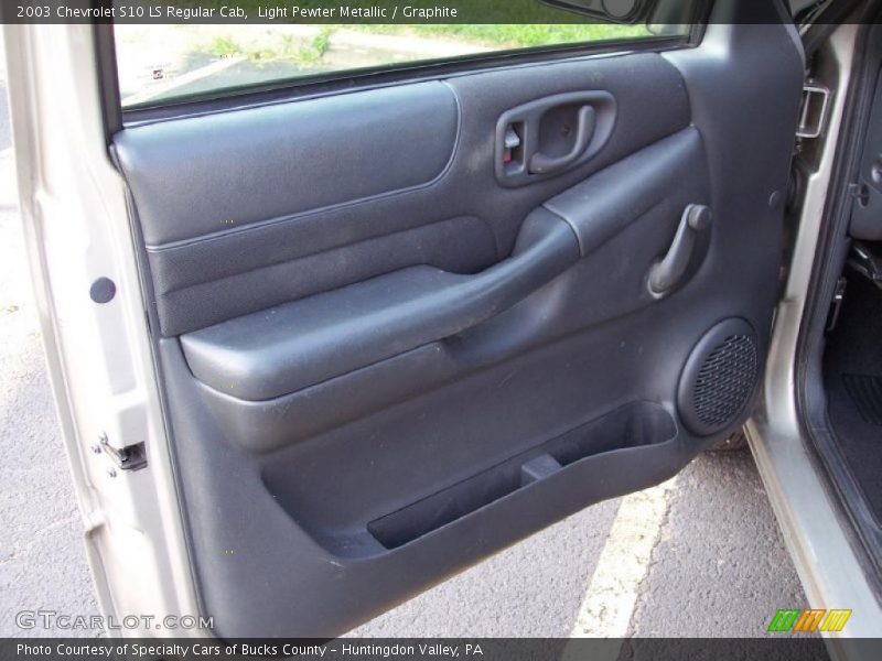 Light Pewter Metallic / Graphite 2003 Chevrolet S10 LS Regular Cab