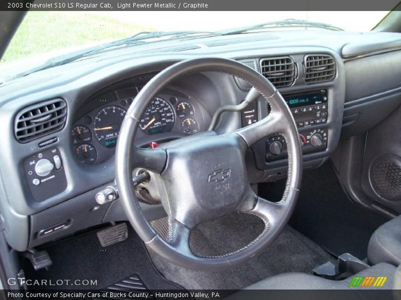 Light Pewter Metallic / Graphite 2003 Chevrolet S10 LS Regular Cab
