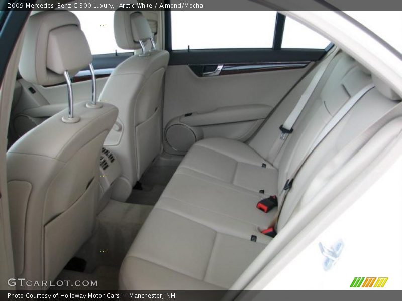 Arctic White / Almond/Mocha 2009 Mercedes-Benz C 300 Luxury
