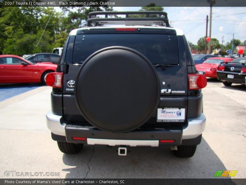 Black Diamond / Dark Charcoal 2007 Toyota FJ Cruiser 4WD
