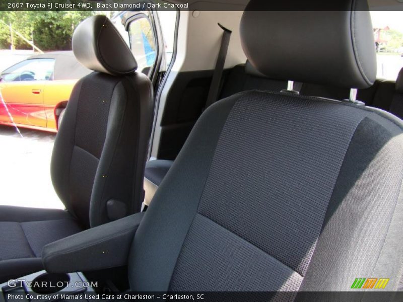 Black Diamond / Dark Charcoal 2007 Toyota FJ Cruiser 4WD