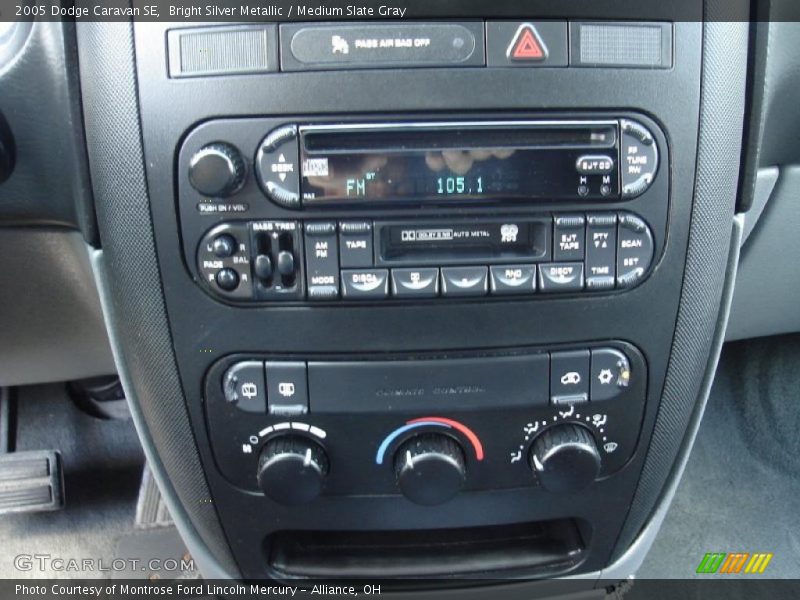 Bright Silver Metallic / Medium Slate Gray 2005 Dodge Caravan SE