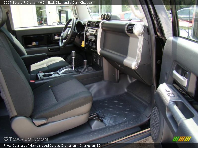 Black Diamond / Dark Charcoal 2007 Toyota FJ Cruiser 4WD