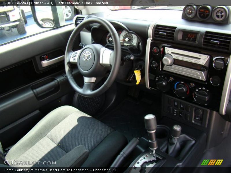 Black Diamond / Dark Charcoal 2007 Toyota FJ Cruiser 4WD