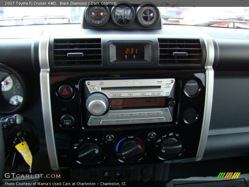 Black Diamond / Dark Charcoal 2007 Toyota FJ Cruiser 4WD