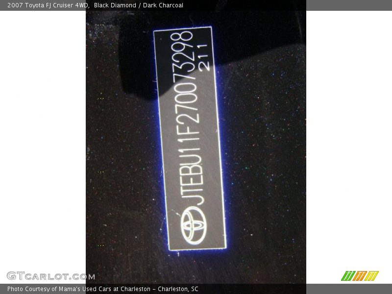 Black Diamond / Dark Charcoal 2007 Toyota FJ Cruiser 4WD