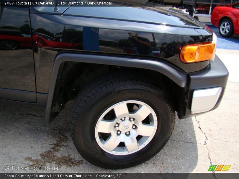 Black Diamond / Dark Charcoal 2007 Toyota FJ Cruiser 4WD