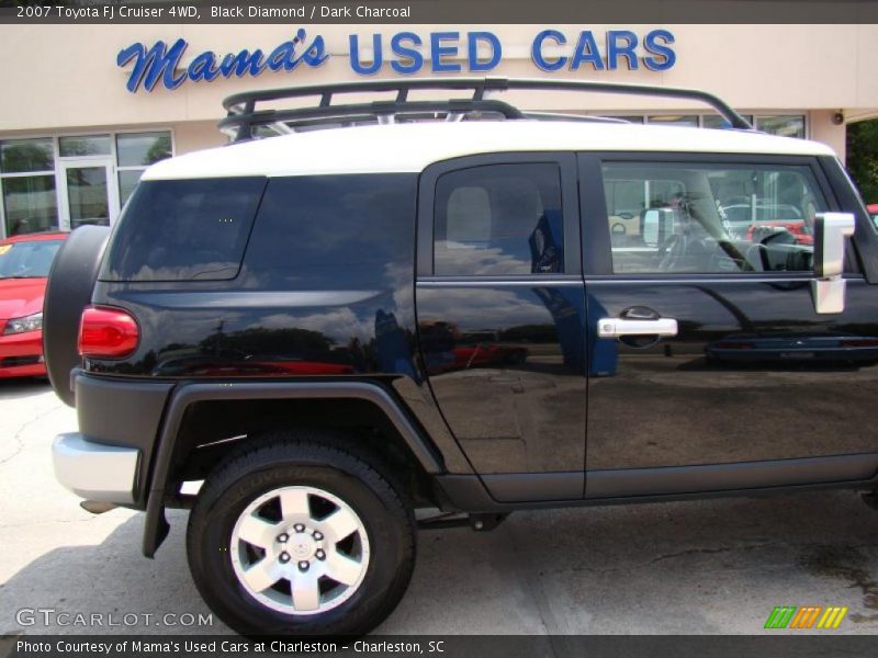 Black Diamond / Dark Charcoal 2007 Toyota FJ Cruiser 4WD