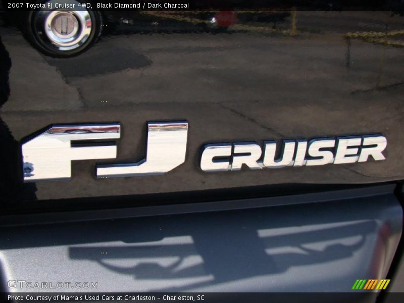 Black Diamond / Dark Charcoal 2007 Toyota FJ Cruiser 4WD