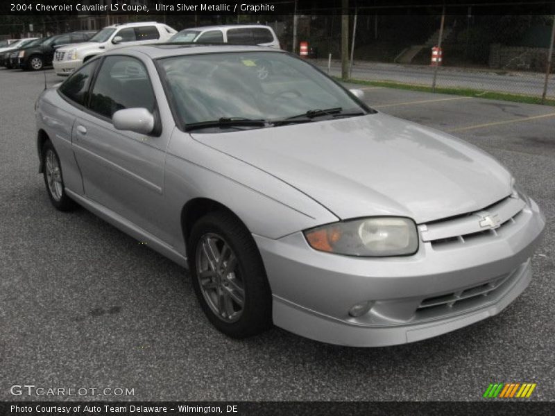 Ultra Silver Metallic / Graphite 2004 Chevrolet Cavalier LS Coupe
