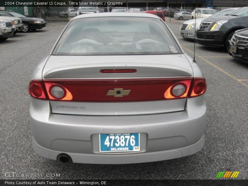 Ultra Silver Metallic / Graphite 2004 Chevrolet Cavalier LS Coupe